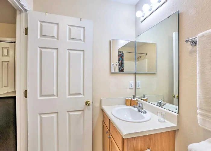 Townhome 4 Mi To College Town! * Tallahassee