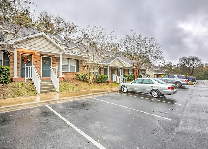 Holiday home Townhome 4 Mi To College Town!